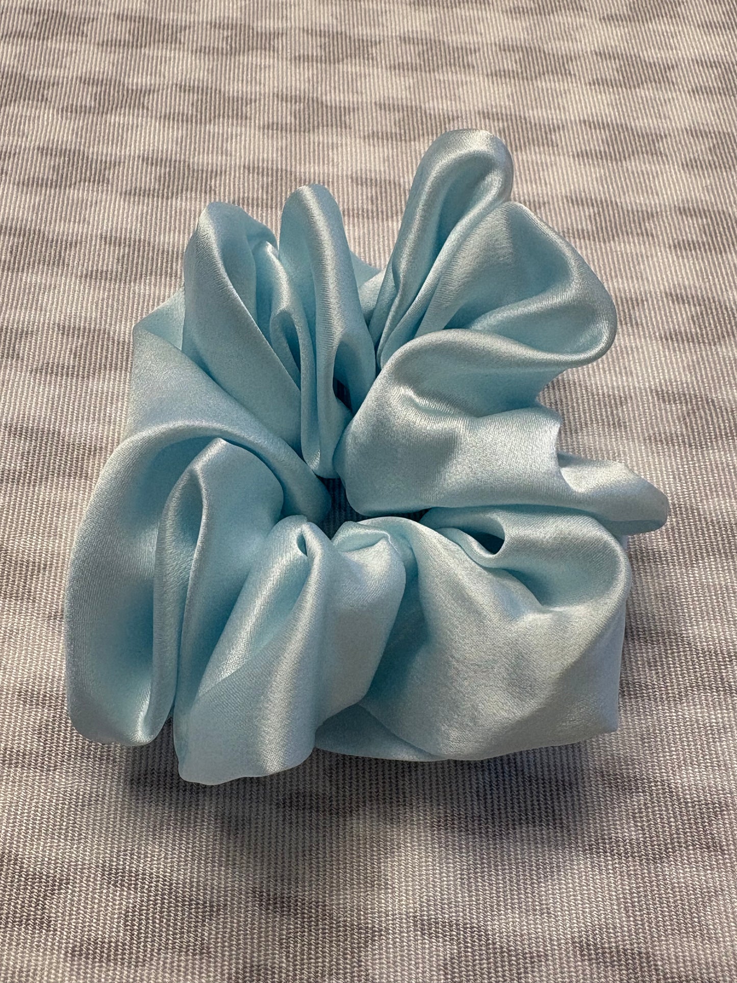 Large Mulberry Silk Scrunchie
