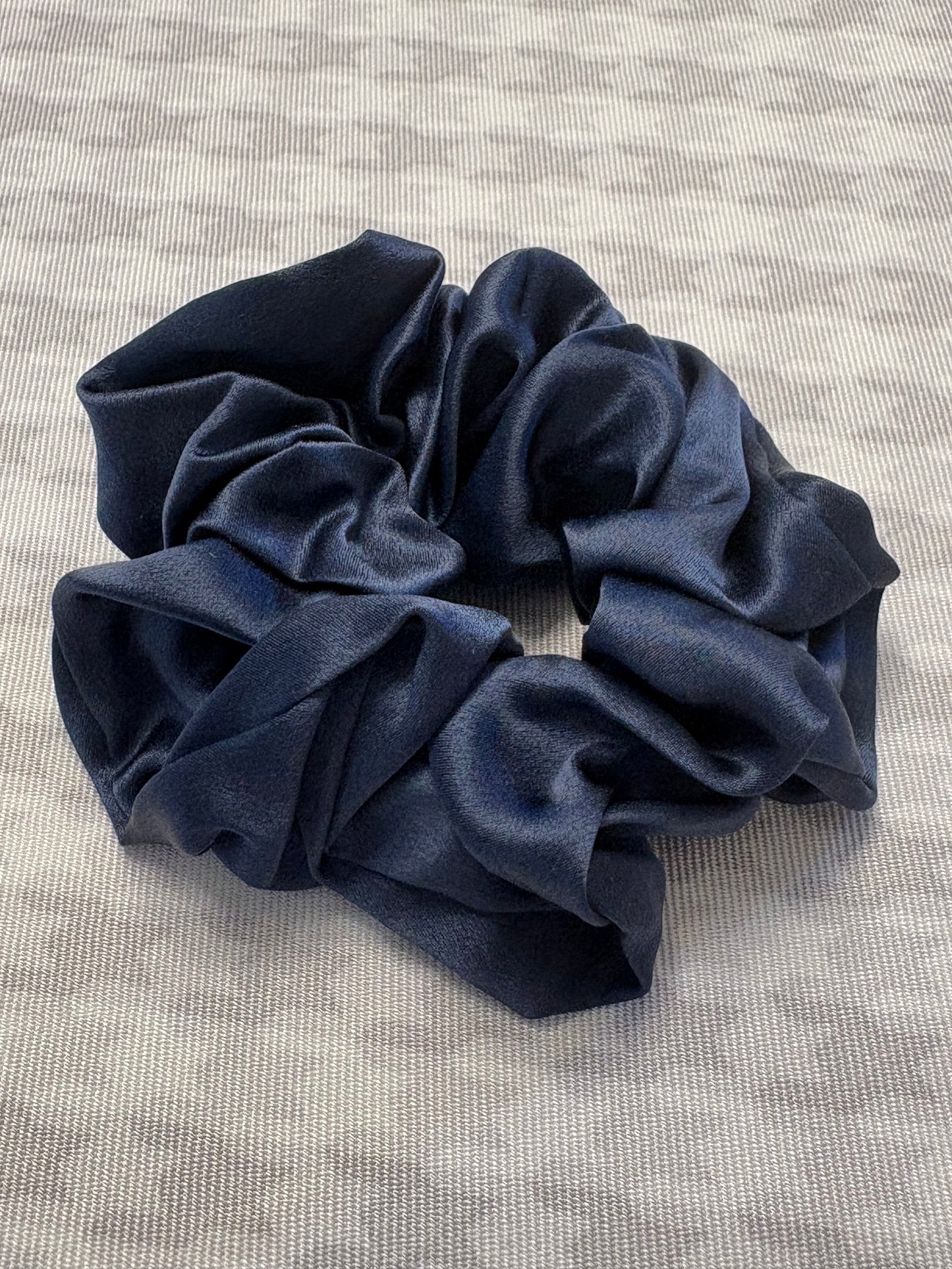 Large Mulberry Silk Scrunchie