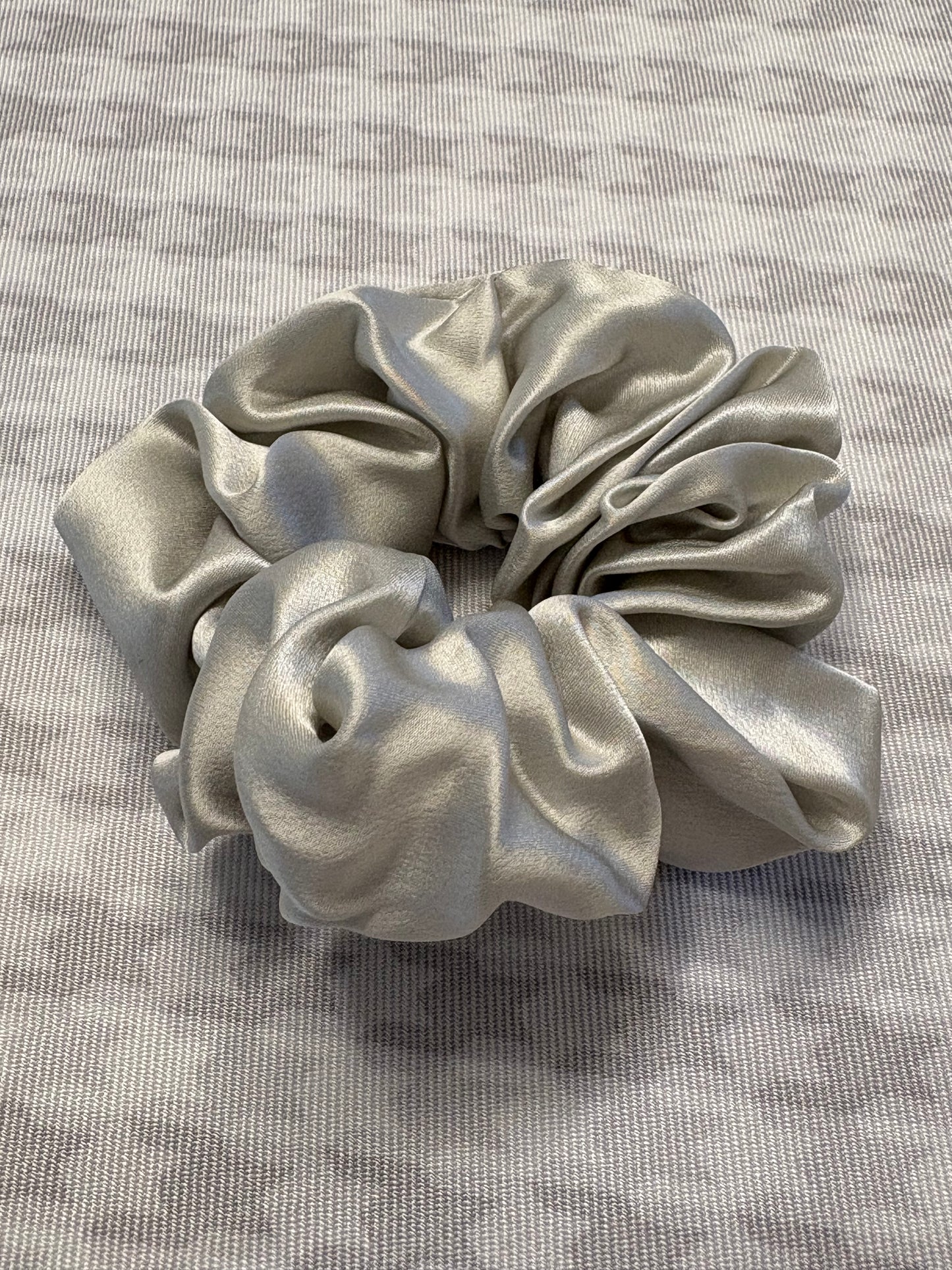Large Mulberry Silk Scrunchie